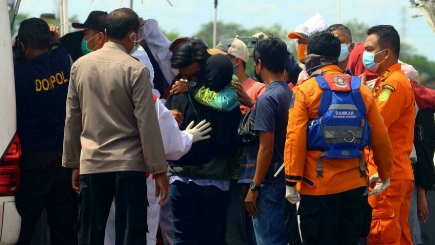 Gần 60 người chết, mất tích trong vụ 18 tàu cá Indonesia bị chìm ngoài khơi Kalimantan